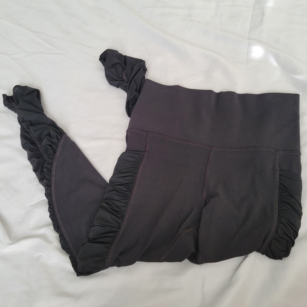 Athleta Leggings Womens XS Mesh Me Up 7/8 Black Ruched Sides Pockets